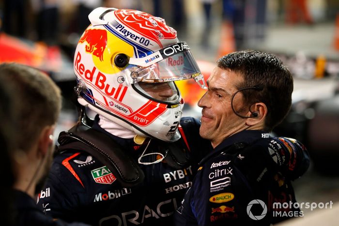 Max Verstappen, Red Bull Racing, celebra tras conseguir la pole