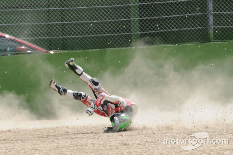 Авария Юджина Лаверти, Milwaukee Aprilia World Superbike Team