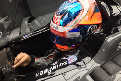 Romain Grosjean, Haas F1 Team VF-17 avec des stickers #BillyWhizz