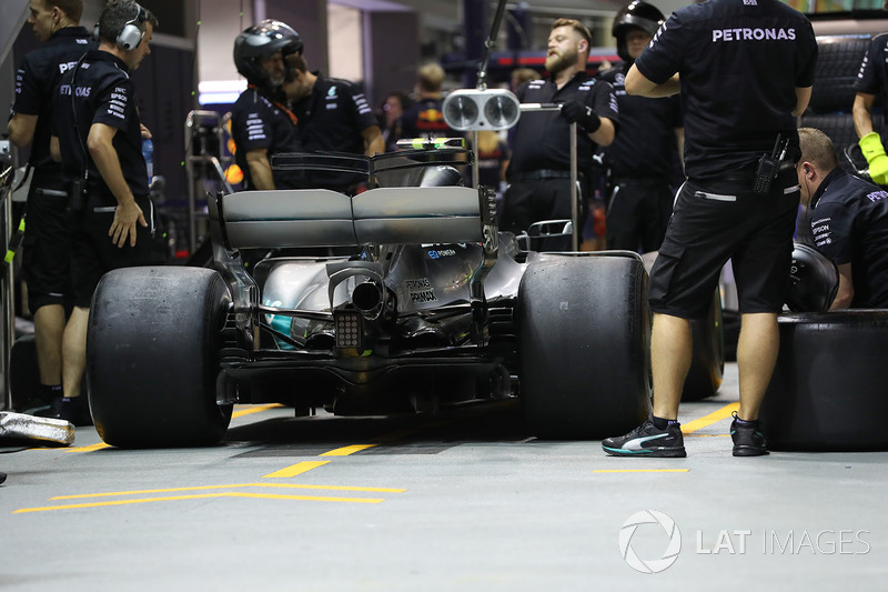 Mercedes F1 W08: Heckflügel mit Monkey-Seat