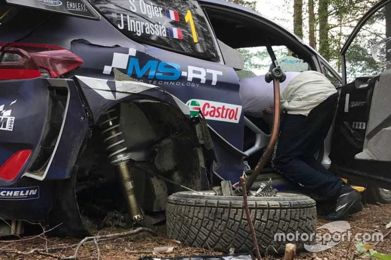 Sebastien Ogier, Julien Ingrassia, Ford Fiesta WRC Plus, M-Sport, dopo l'incidente