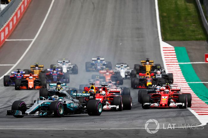 Valtteri Bottas, Mercedes AMG F1 W08, Sebastian Vettel, Ferrari SF70H, Daniel Ricciardo, Red Bull Racing RB13, Kimi Raikkonen, Ferrari SF70H, Daniel Ricciardo, Red Bull Racing RB13, Romain Grosjean, Haas F1 Team VF-17 y Lewis Hamilton, Mercedes AMG F1 W08.
