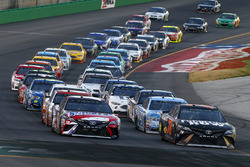 Martin Truex Jr., Furniture Row Racing Toyota, Kyle Busch, Joe Gibbs Racing Toyota