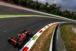 Fernando Alonso, McLaren MCL32