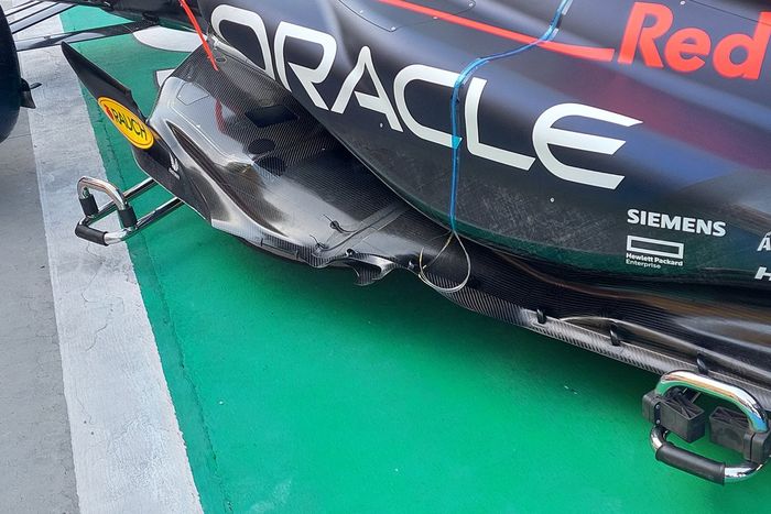 Red Bull Racing RB19, piso