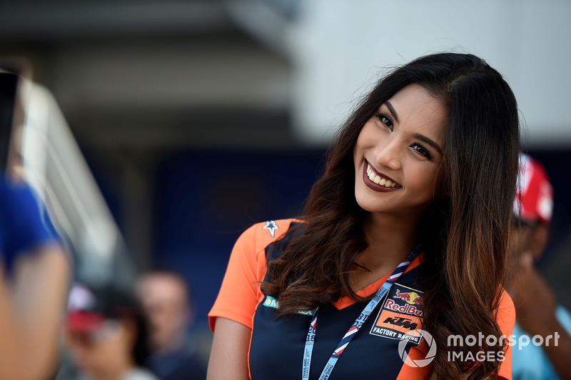 Grid girl