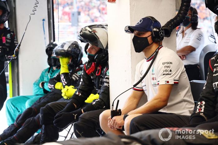 Valtteri Bottas, Mercedes, en el garaje