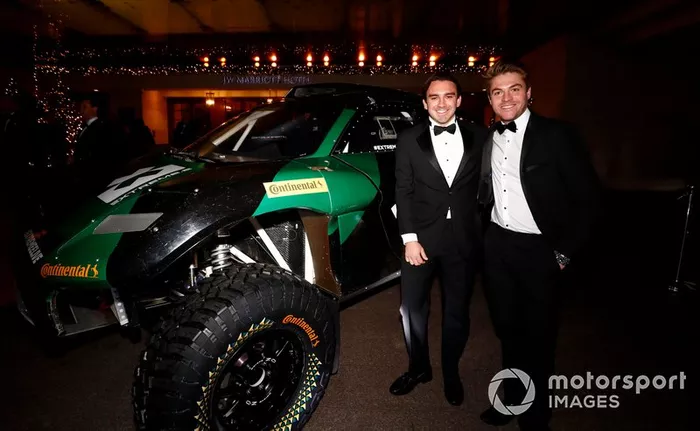 el coche de Rally Raid