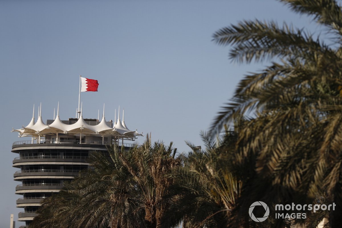 Bahreyn'de cuma günü kuvvetli rüzgar bekleniyor 1 Formula 1 Haberleri - F1 Puan Durumu Bahrain flag
