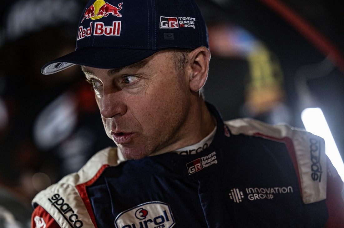 #206 Toyota Gazoo Racing Toyota: Giniel De Villiers, Dirk Von Zitzewitz