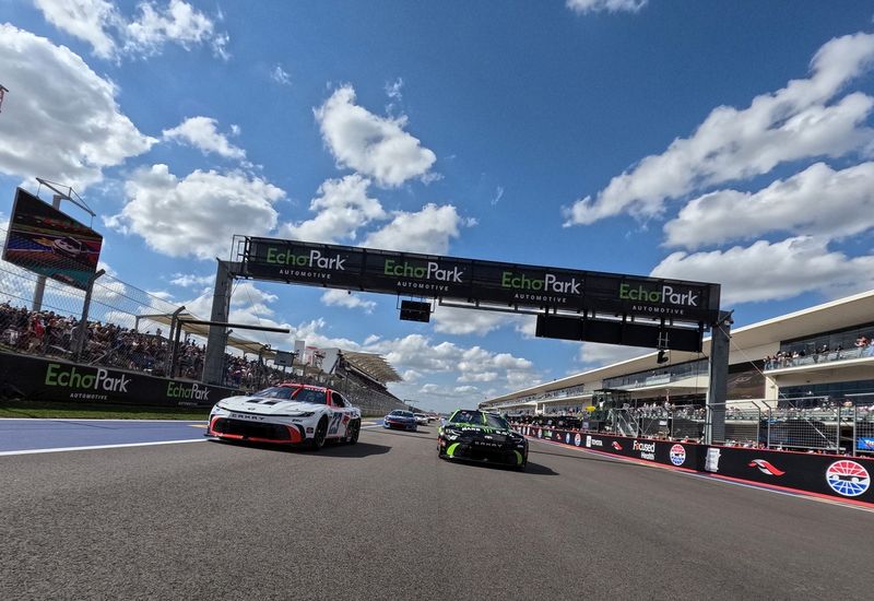 Bubba Wallace, 23XI Racing Toyota, Tyler Reddick, 23XI Racing Toyota