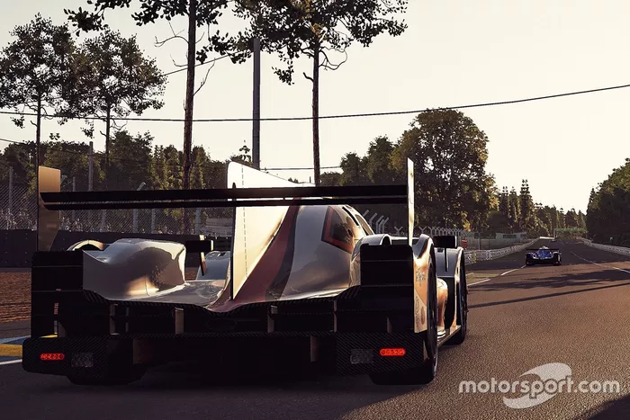 Acciones en la pista al atardecer