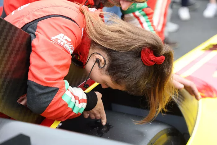 #83 AF Corse Ferrari 499P: Robert Kubica, Yifei Ye, Philip Hanson