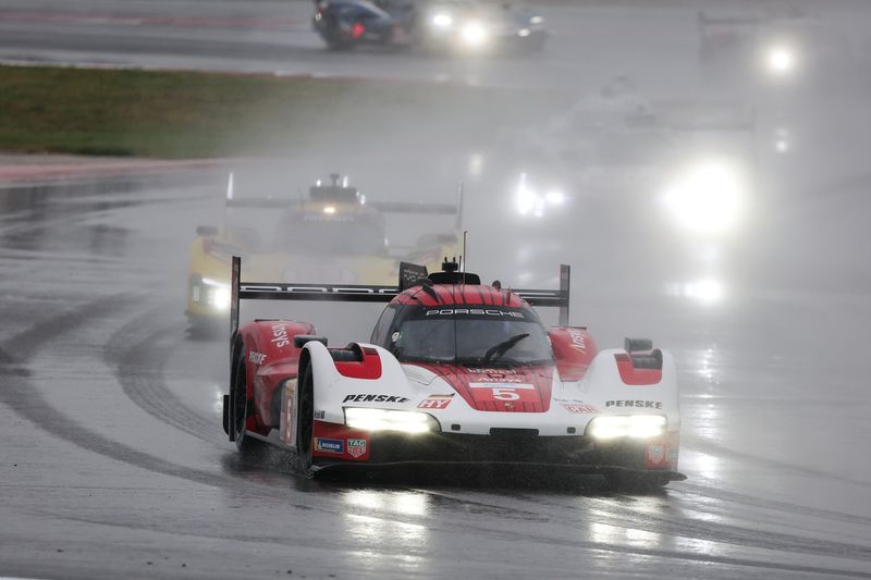 #5 Porsche Penske Motorsport Porsche 963: Julien Andlauer, Michael Christensen, Mathieu Jaminet