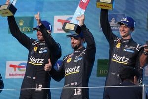 Podio Copa WEC: #12 Hertz Team Jota Porsche 963: Will Stevens, Callum Ilott, Norman Nato