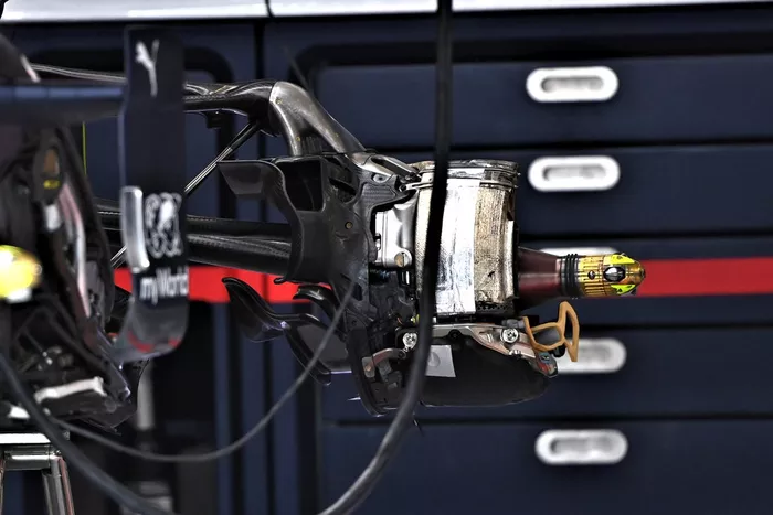 Red Bull Racing RB16 arka fren detay