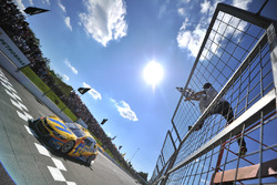 Thiago Camilo vence corrida 1