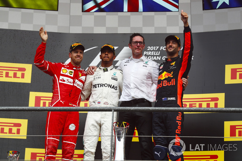 Podium: second place Sebastian Vettel, Ferrari, Race winner Lewis Hamilton, Mercedes AMG F1, Andrew Shovlin, Chief Race Engineer, Mercedes AMG F1, third place Daniel Ricciardo, Red Bull Racing