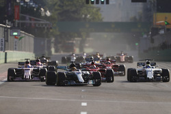 Льюіс Хемілтон, Mercedes AMG F1 W08, Себастьян Феттель, Ferrari SF70H, Феліпе Масса, Williams FW40,