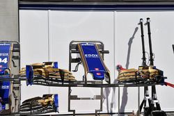 Sauber C36 nariz y alas delanteras