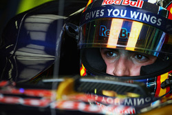 Карлос Сайнс-молодший, Scuderia Toro Rosso STR11