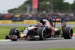 Даниил Квят, Scuderia Toro Rosso STR11