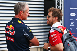 Jonathan Wheatley, Red Bull Racing Team Manager with Sebastian Vettel, Ferrari