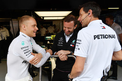 Valtteri Bottas, Mercedes-AMG F1, Toto Wolff, Mercedes AMG F1 Director of Motorsport