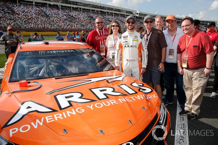Daniel Suárez, Joe Gibbs Racing, Toyota Camry ARRIS invitados