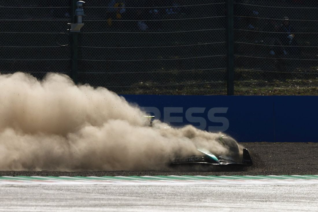 Fernando Alonso, accidente en Aston Martin Racing