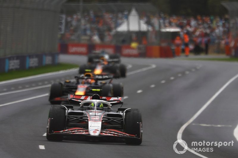 Liam Lawson, Red Bull Racing, Oliver Bearman, Haas F1 Team