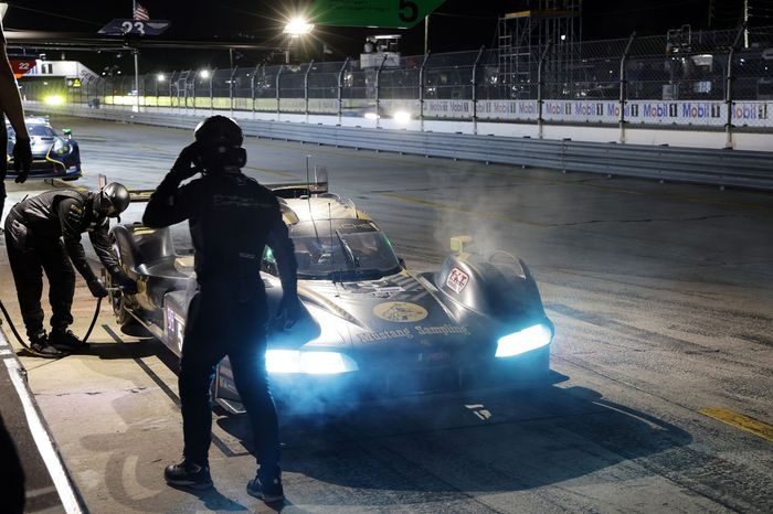 #5 Proton Competition Porsche 963: Neel Jani, Tristan Vautier, Nico Pino