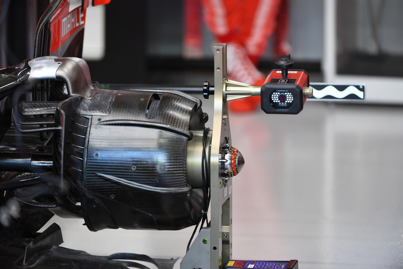 Detail hub roda Ferrari SF71H