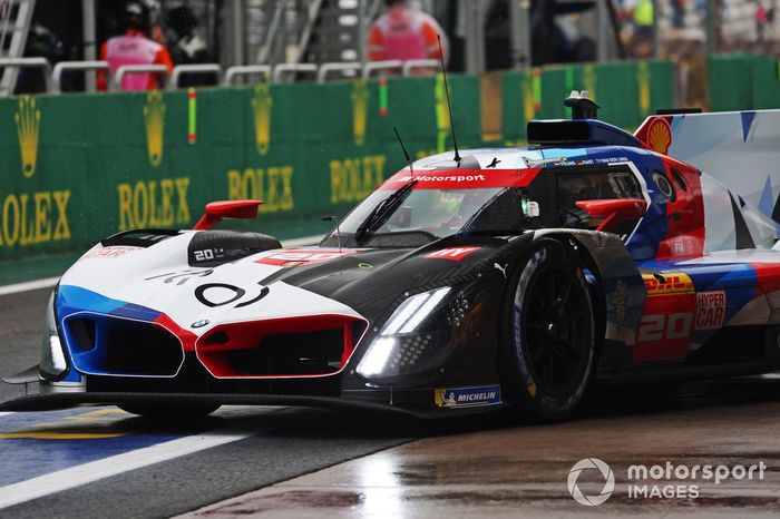 #20 BMW M Team WRT BMW M Hybrid V8: Sheldon Van Der Linde, Robin Frijns, Rene Rast