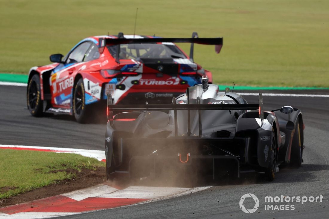 #7 Toyota Gazoo Racing Toyota GR010 - Híbrido: Mike Conway, Kamui Kobayashi, Nyck de Vries