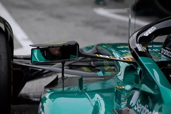 Aston Martin AMR22 mirror