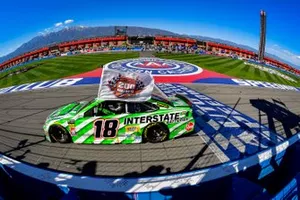 Race Winner Kyle Busch, Joe Gibbs Racing, Toyota Camry Interstate Batteries