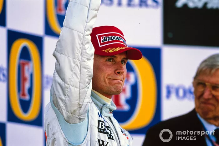 Podio: ganador de la carrera David Coulthard, McLaren Mercedes