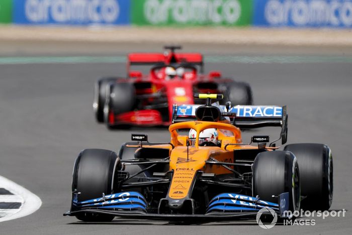 Lando Norris, McLaren MCL35, Sebastian Vettel, Ferrari SF1000