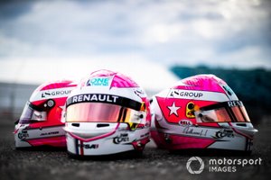 Cascos tributo a Anthoine Hubert de: Jack Aitken, CAMPOS RACING, Guanyu Zhou, UNI VIRTUOSI, Christian Lundgaard, ART Grand Prix, Max Fewtrell, ART Grand Prix y Ye Yifei, Hitech Grand Prix