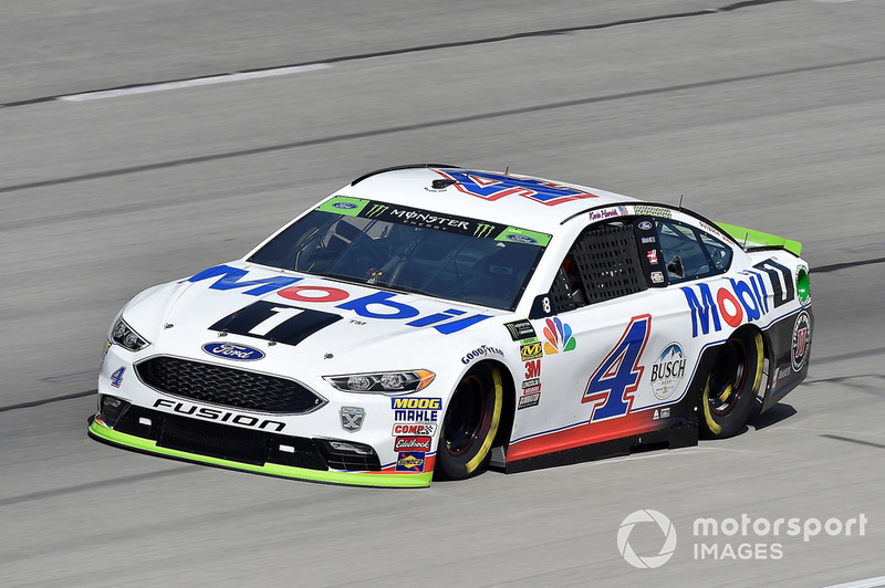3. Kevin Harvick, Stewart-Haas Racing, Ford Fusion Mobil 1