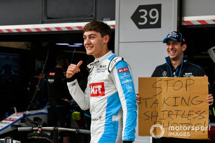 Nicholas Latifi, Williams Racing, con un mensaje para George Russell, Williams Racing