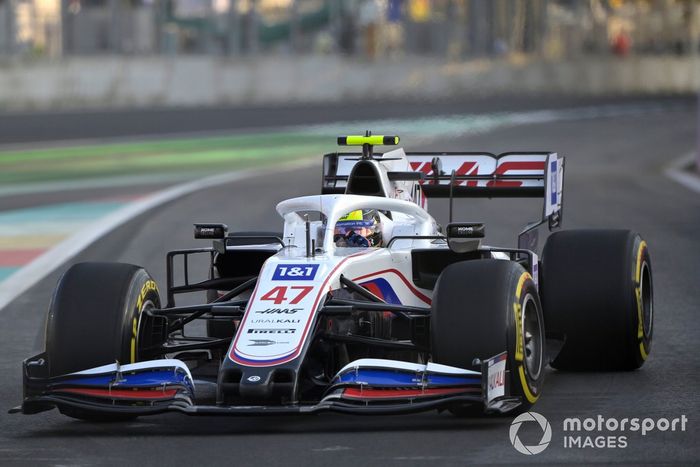 Mick Schumacher, Haas VF-21