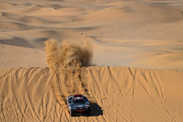 #202 Team Audi Sport Audi: Carlos Sainz, Lucas Cruz