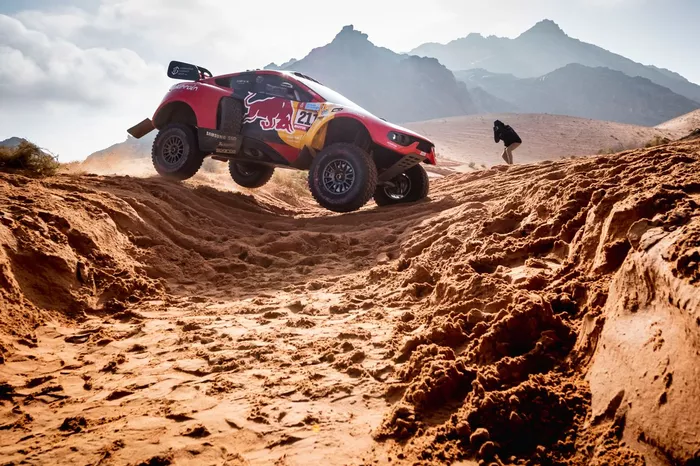 #211 Bahrain Raid Xtreme Prodrive: Sebastien Loeb, Fabian Lurquin
