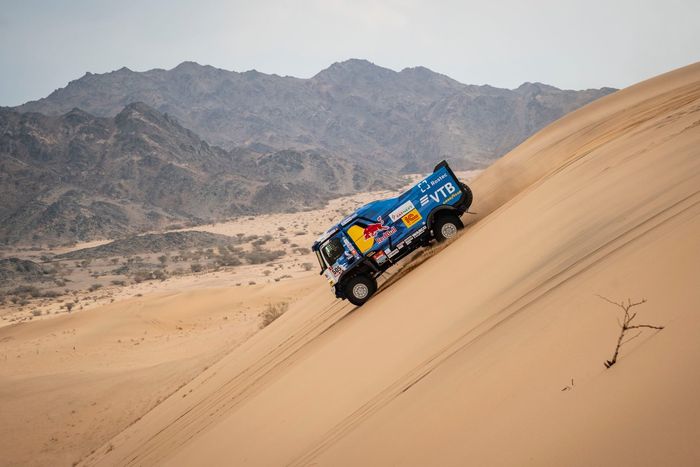 #505 Kamaz - Master: Eduard Nikolaev, Evgenii Iakovlev, Vladimir Rybakov