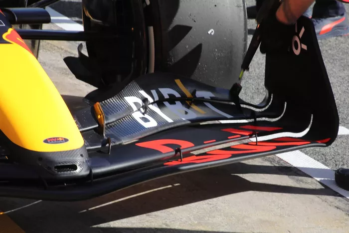 Red Bull Racing RB18 front wing detail