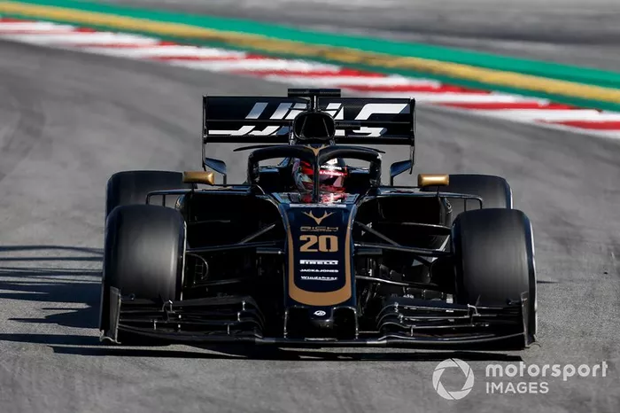 Kevin Magnussen, Haas VF-19 