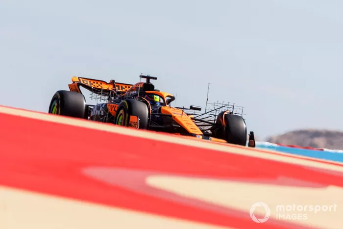 Oscar Piastri, McLaren MCL38 