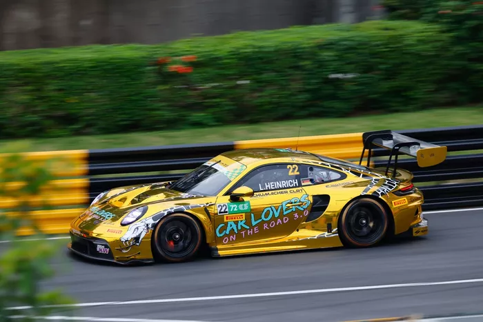 Laurin Heinrich, Schumacher CLRT Porsche 911 GT3 R (992)
